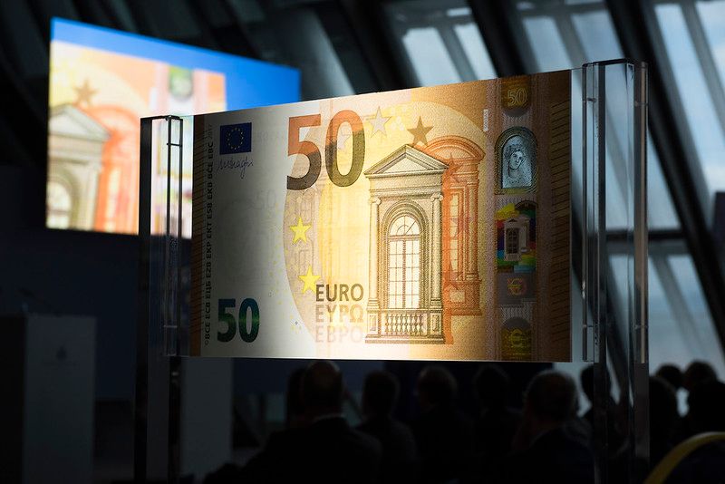 ЕС одобрил переход Болгарии на евро с 1 января 2026 года