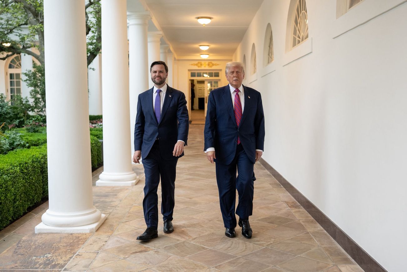 Трамп намерен сократить военную помощь странам Балтии - Reuters